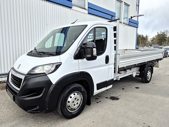 Peugeot Boxer 335 2 of 5