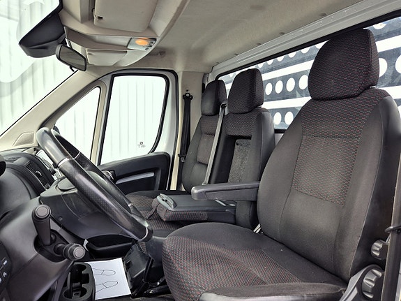 Peugeot Boxer 18 of 29