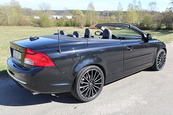 Volvo C70 8 of 17