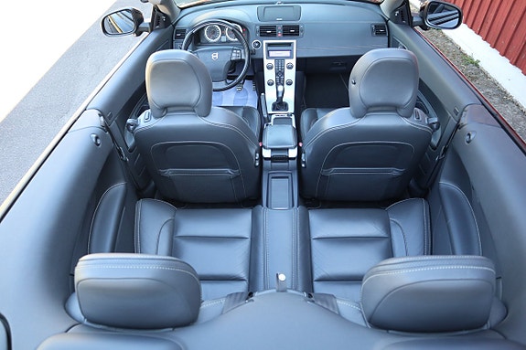 Volvo C70 12 of 17