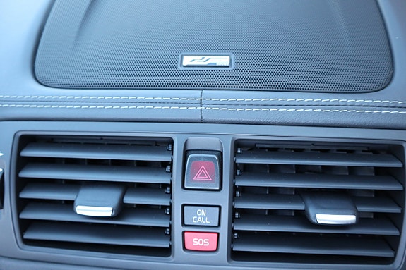 Volvo C70 16 of 17