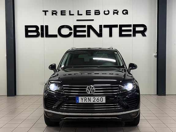 Volkswagen Touareg 3 of 5