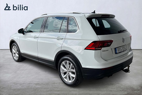 Volkswagen Tiguan 2 of 5