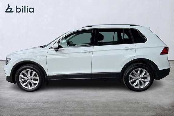 Volkswagen Tiguan 3 of 5