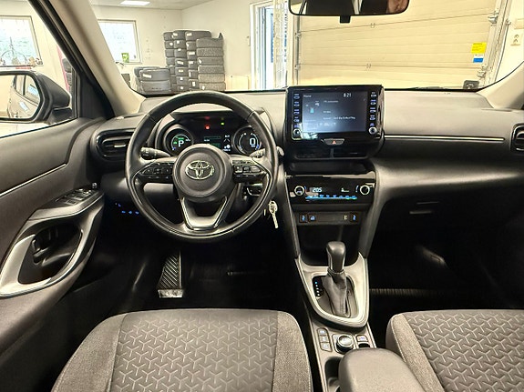 Toyota Yaris Cross 9 of 24