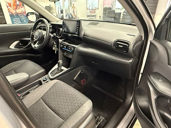 Toyota Yaris Cross 12 of 24