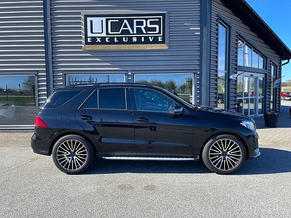 Mercedes-Benz GLE350 d 2 of 5