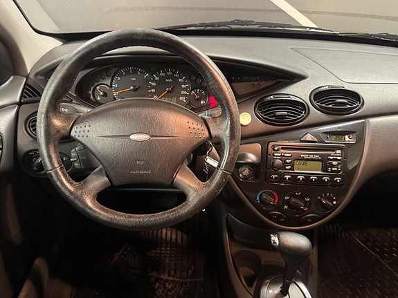 Ford Focus 7 of 15