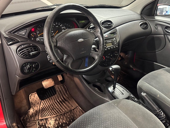 Ford Focus 13 of 15