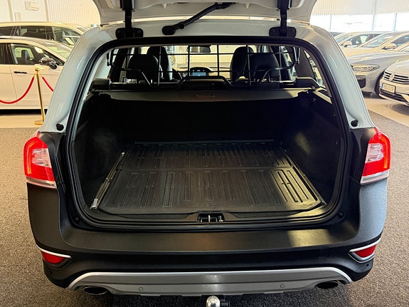 Volvo XC70 13 of 29