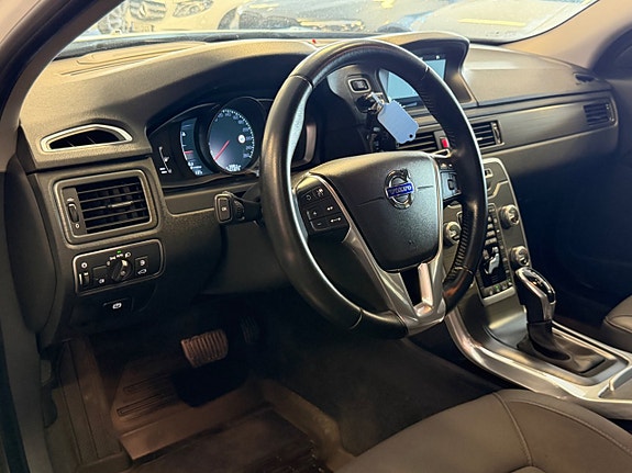 Volvo XC70 22 of 29