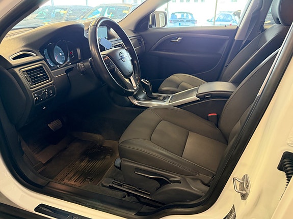 Volvo XC70 21 of 29