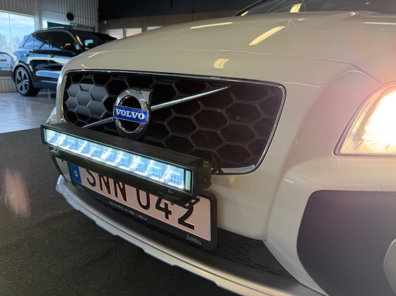 Volvo XC70 4 of 29
