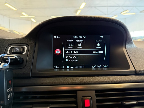 Volvo XC70 27 of 29