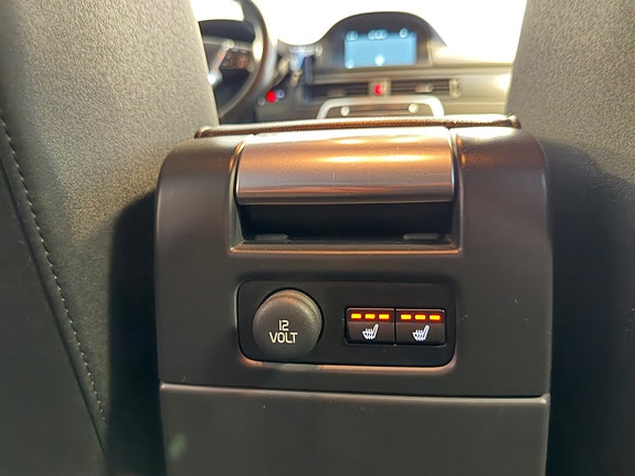 Volvo XC70 17 of 29