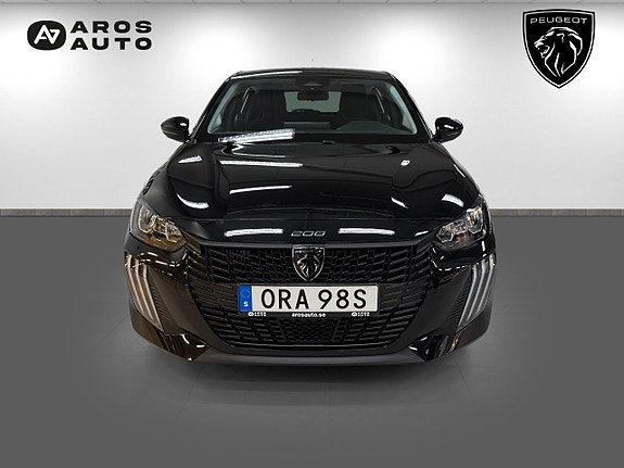 Peugeot 208 2 of 5