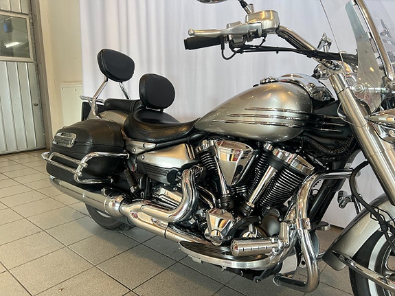 Yamaha Midnight Star XV1900A 3 of 10