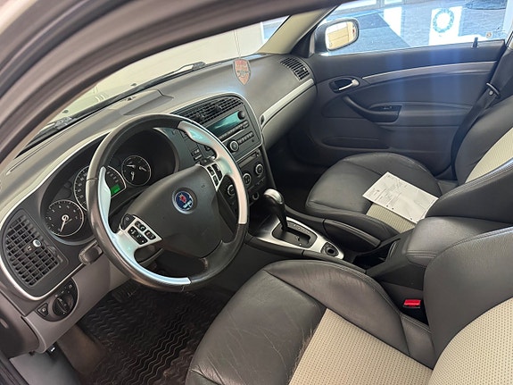 Saab 9-3 6 of 8