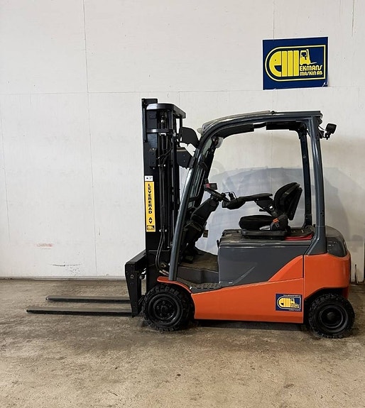Toyota truck 8 FBM 18 T