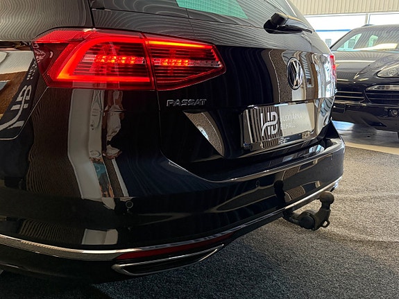 Volkswagen Passat 15 of 30