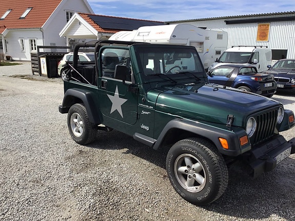 Jeep Wrangler 10 of 30