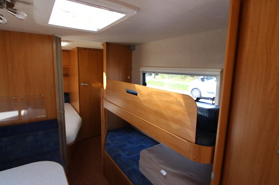 Adria 743 UT -09 11 of 15