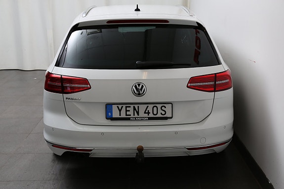 Volkswagen Passat 5 of 5