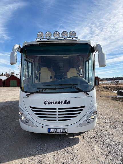 Concorde Charisma 890M 3 of 11