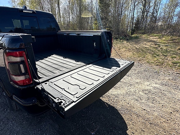 RAM 1500 6 of 11