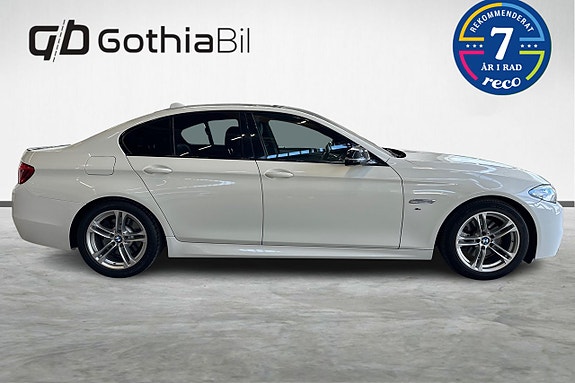 BMW 520d 4 of 5