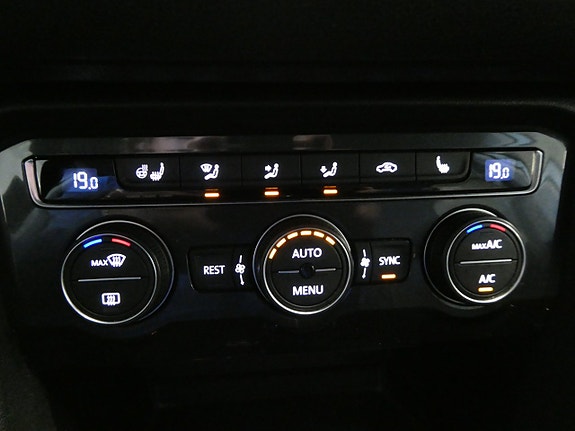 Volkswagen Tiguan Allspace 18 of 24