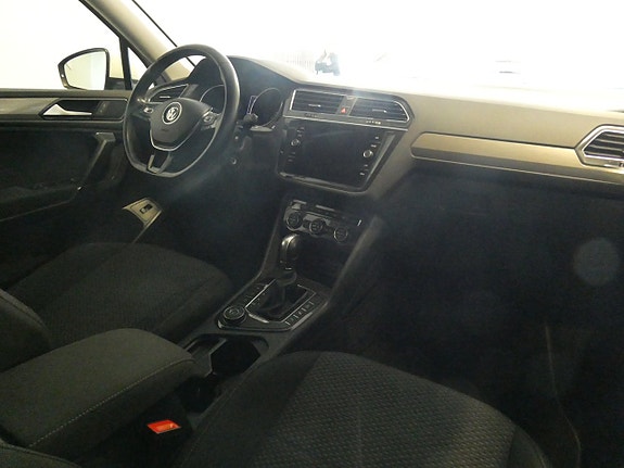 Volkswagen Tiguan Allspace 13 of 24