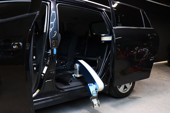 Toyota Verso 25 of 30