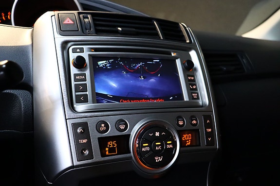 Toyota Verso 29 of 30