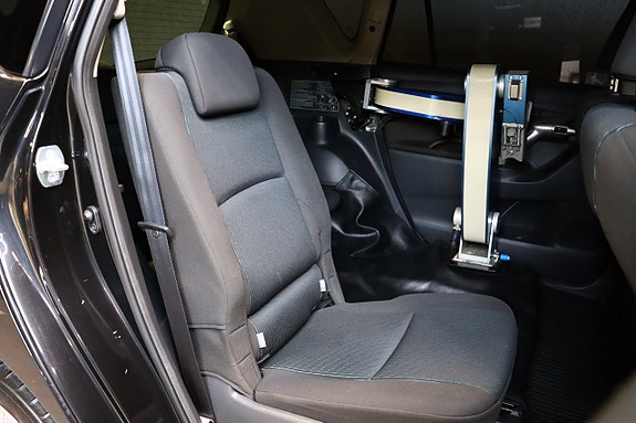 Toyota Verso 16 of 30