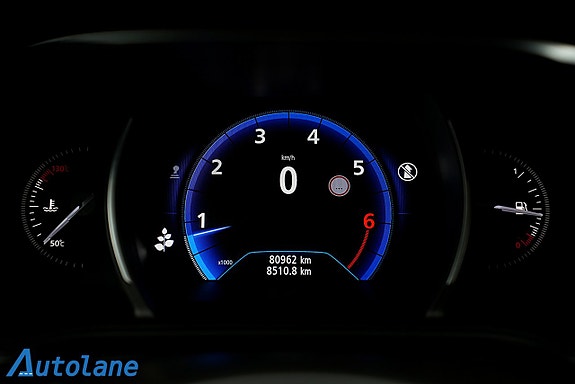 Renault Megane 18 of 27