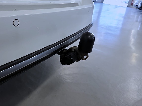 Volkswagen Passat Alltrack 16 of 17