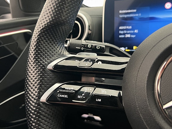 Mercedes-Benz C300 17 of 30