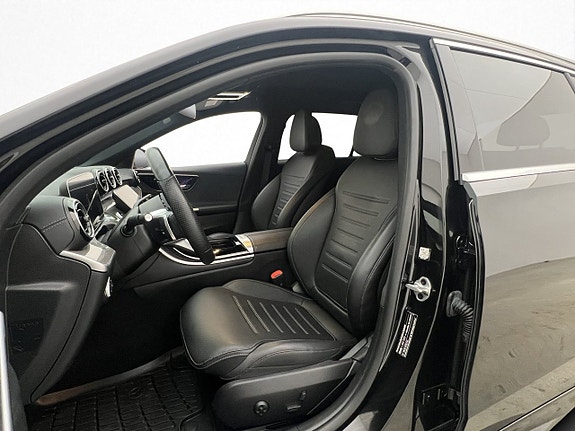 Mercedes-Benz C300 12 of 30