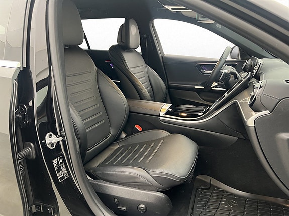 Mercedes-Benz C300 10 of 30