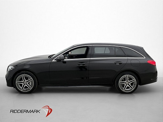 Mercedes-Benz C300 4 of 5