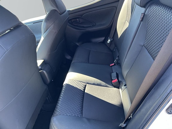 Toyota Yaris 9 of 10