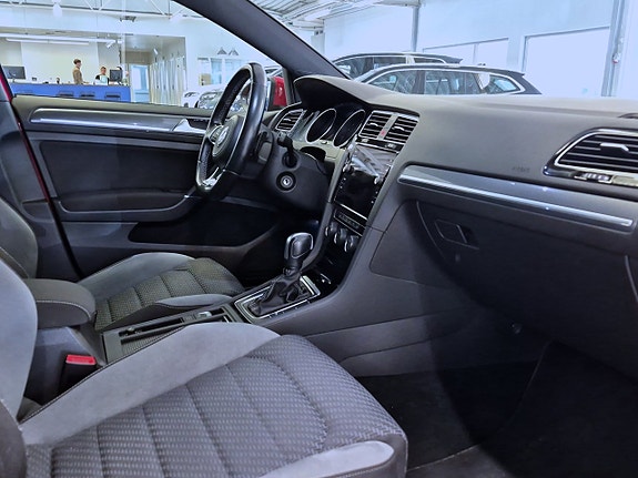 Volkswagen Golf I 13 of 17