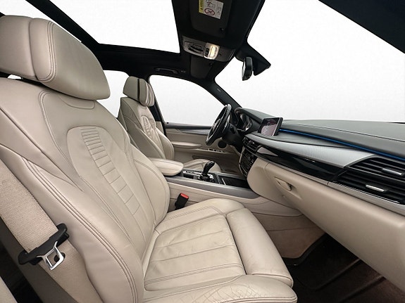 BMW X5 13 of 30