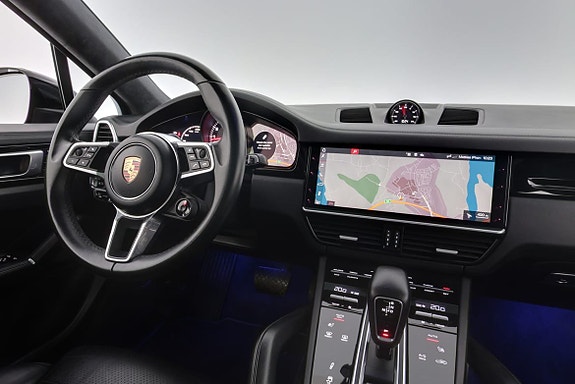 Porsche Cayenne Coupe 15 of 30