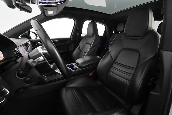Porsche Cayenne Coupe 12 of 30