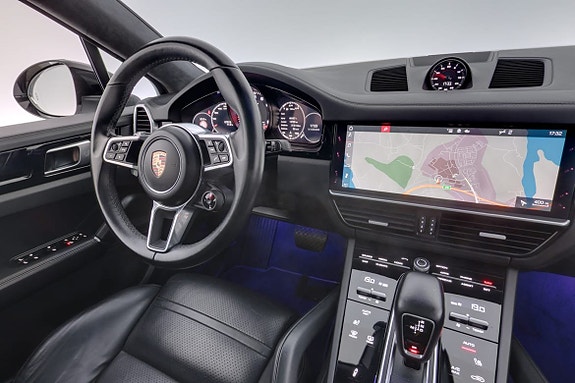 Porsche Cayenne Coupe 13 of 30