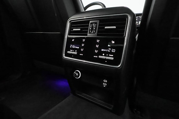Porsche Cayenne Coupe 27 of 30