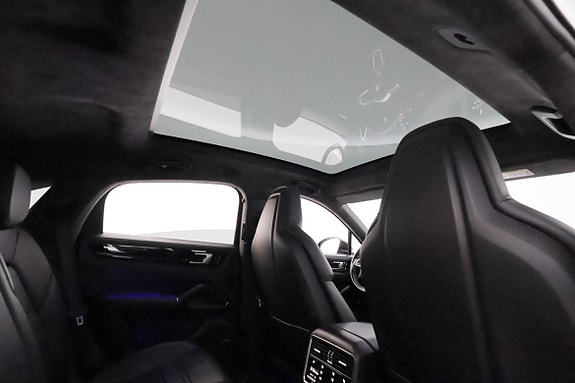 Porsche Cayenne Coupe 22 of 30