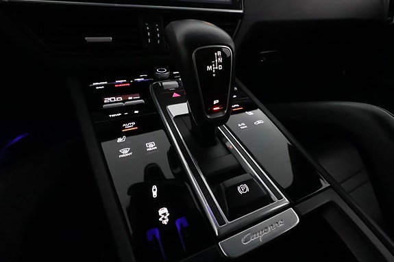 Porsche Cayenne Coupe 28 of 30